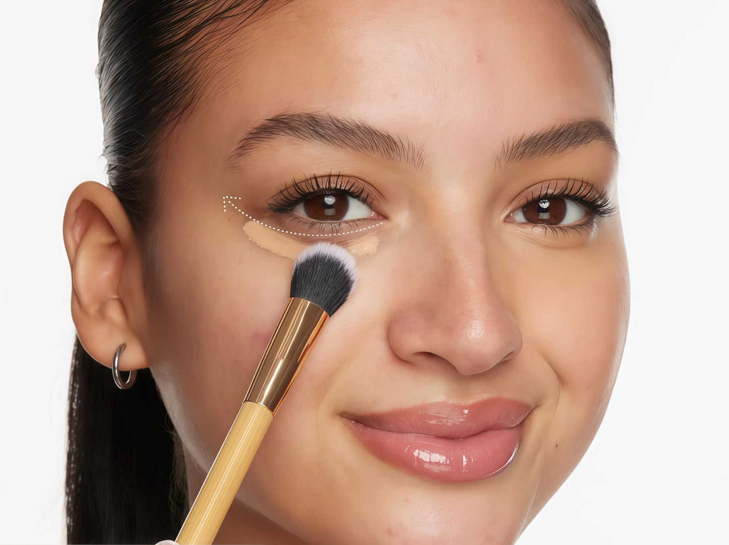 tarte concealer paw brush – Seamless Effortless Application for Concealer to Cover Dark Circles & Discoloration with Blendable Spot Coverage for Liquid or Powder Makeup, Vegan & Cruelty Free